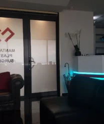 Το ιατρείο πλαστικής χειρουργικής του Δρ. Μάνταλου στον Πύργο Αθηνών (3)